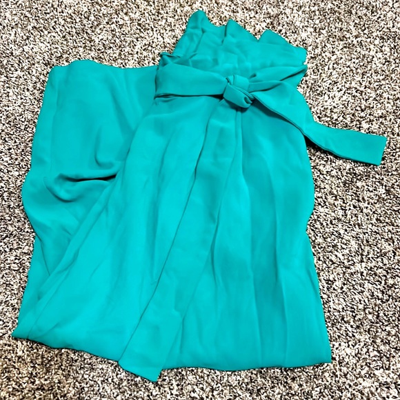 Carolina Blue flowy wide leg cropped pants, size 6 - Picture 2 of 2